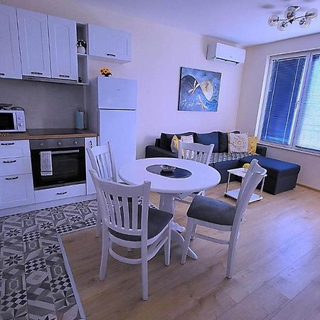 Nicky Holiday Flat Burgas City Exterior foto