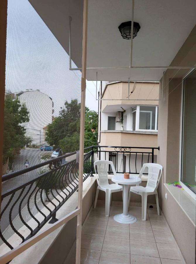 Nicky Holiday Flat Burgas City Exterior foto