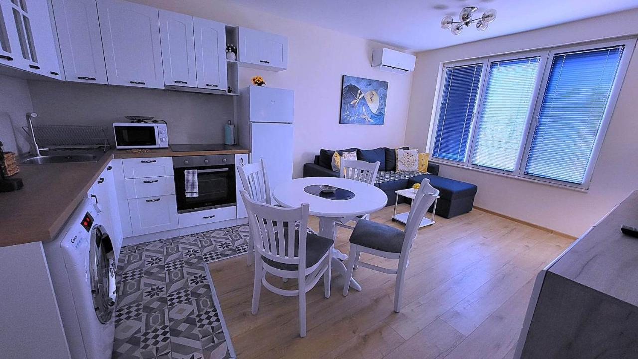 Nicky Holiday Flat Burgas City Exterior foto